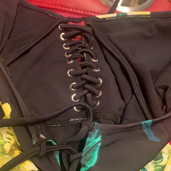 TINIBIKINI LOW CUT ONE PIECE SWIMSUIT - Picture 8 of 8